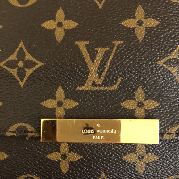 Louis Vuitton Favorite MM - Picture 12 of 16